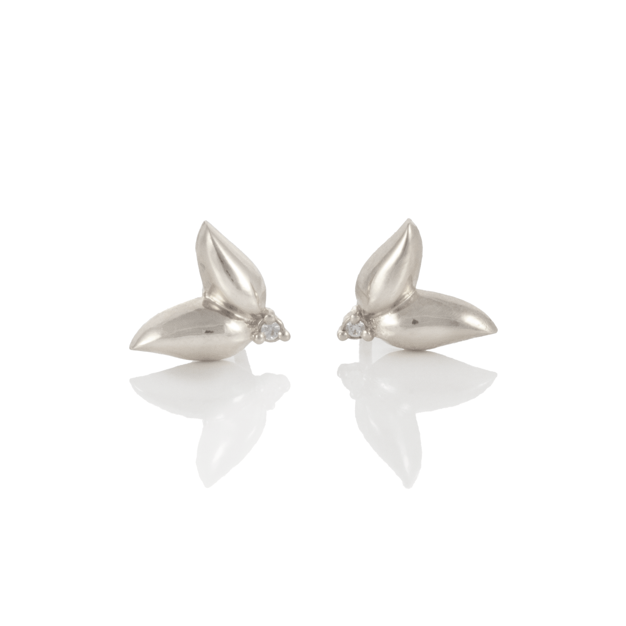 Sirens Studs with Diamonds in White Gold