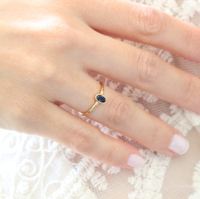 Nix Sapphire Ring