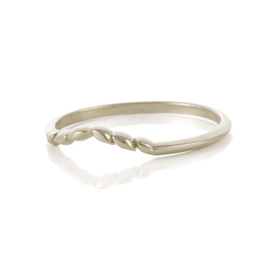 Vika Curved Leaf Ring in White Gold